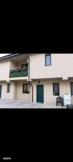 Casă cu 4 camere cu Teren 235 Mp în Central