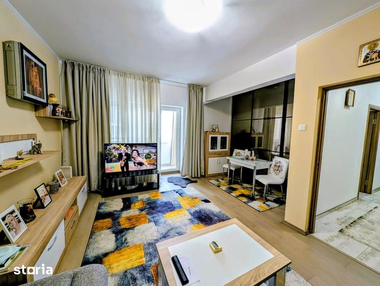 Apartament cu 2 camere decomandat în Pajura
