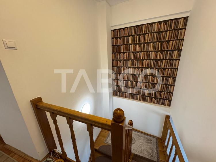 Apartament cu 5 camere decomandat, mobilat în Turnișor