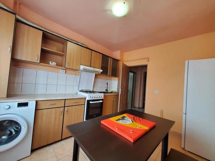Apartament cu 2 camere decomandat în Exterior Vest