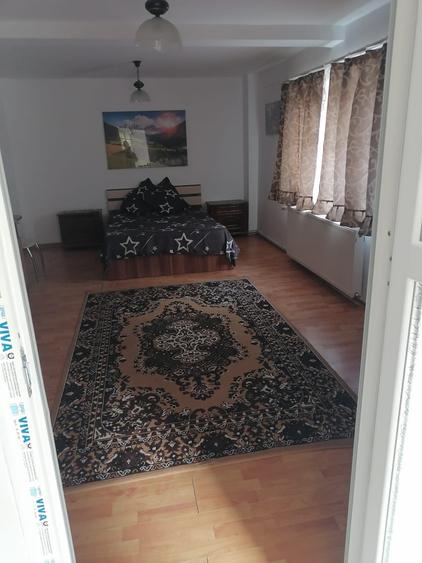 Casă cu Teren 700 Mp în Central