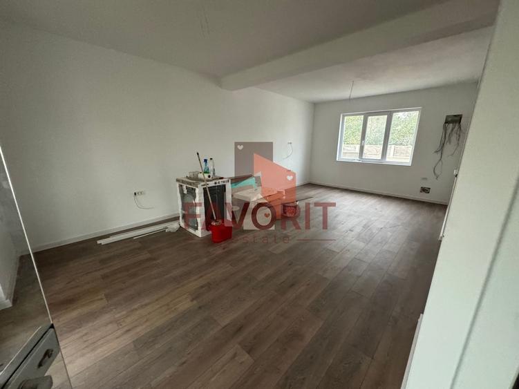 Casă individuală cu 4 camere cu Canalizare în Giroc