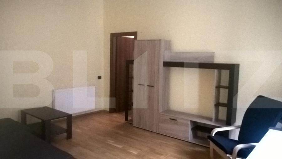 Apartament cu 2 camere decomandat, mobilat în P-ța Unirii