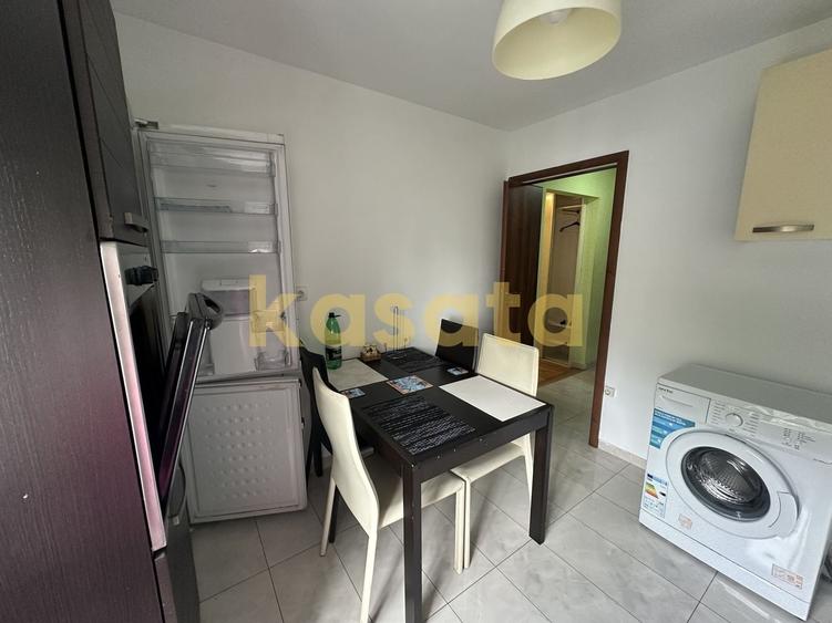 Apartament cu 2 camere decomandat, mobilat în Valea Oltului