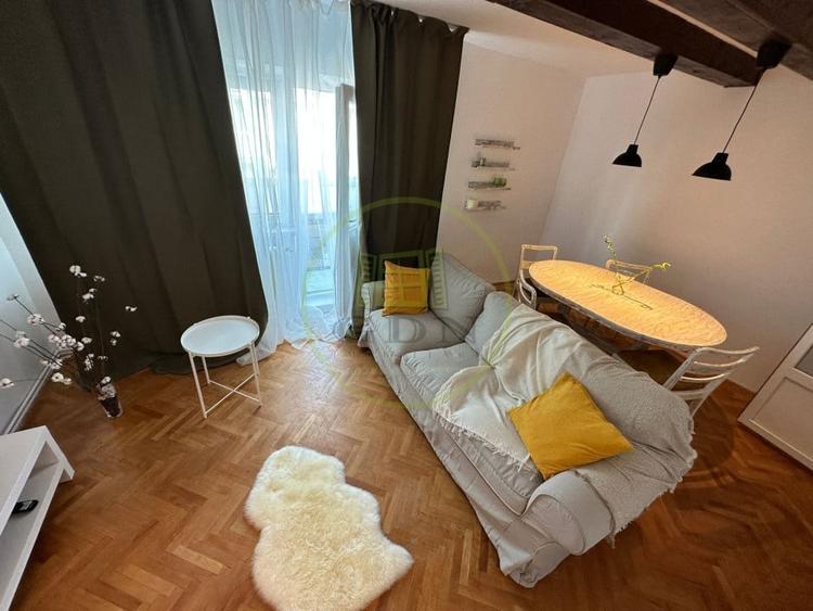 Apartament cu 2 camere decomandat, mobilat în Valea Aurie