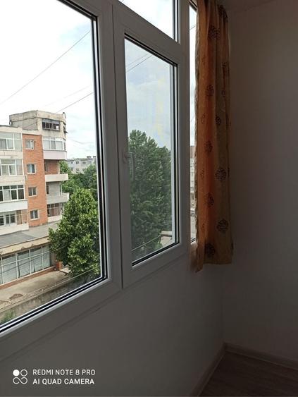 Garsonieră decomandată în Casa Cărții
