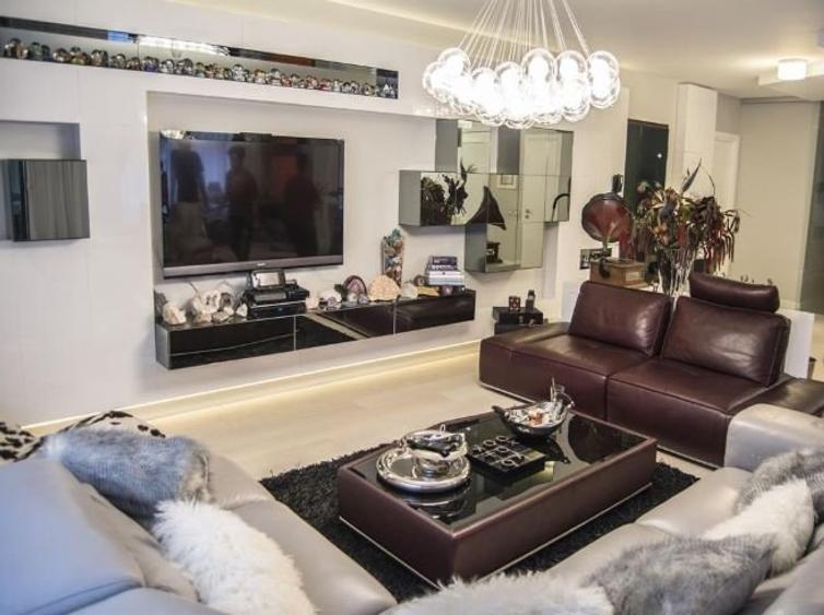 Apartament cu 3 camere semidecomandat în City Park Mall