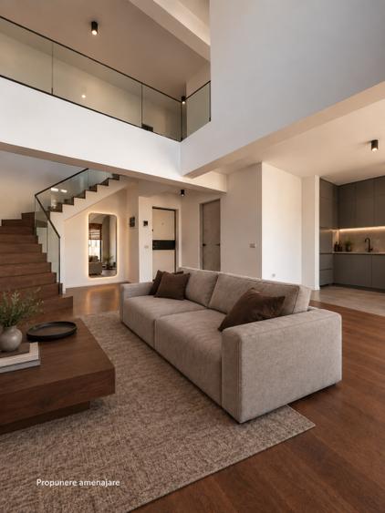 Penthouse cu 3 camere decomandat în Central