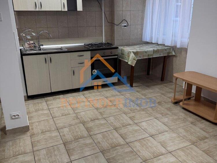 Apartament cu 2 camere decomandat în Berceni