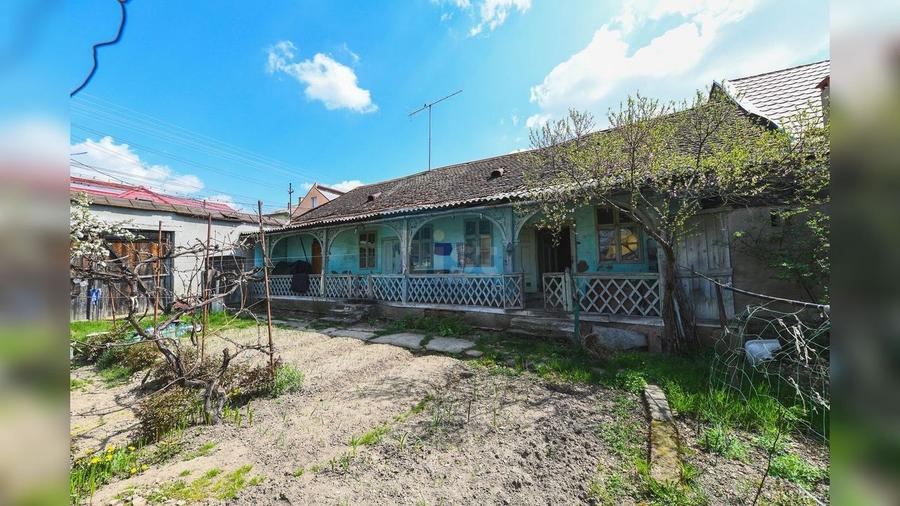 Casă cu 3 camere cu Canalizare în Gherla