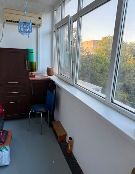 Apartament cu 2 camere semidecomandat, mobilat în Central