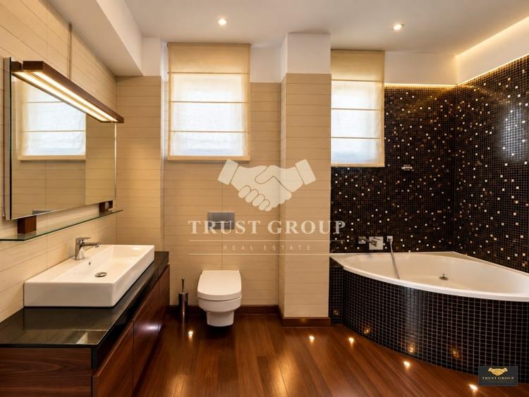 Apartament cu 3 camere semidecomandat, mobilat în Șoseaua Nordului