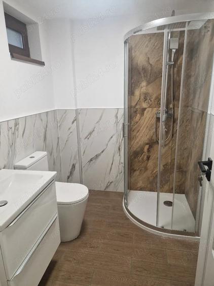 Casă cu 5 camere cu Teren 400 Mp în Ghimbav