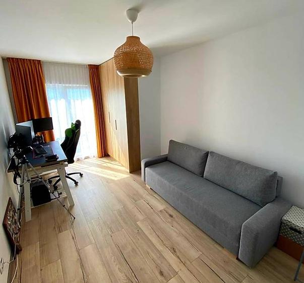 Apartament cu 3 camere decomandat în Bună Ziua