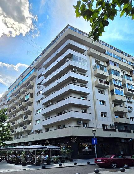 Apartament cu 4 camere decomandat, mobilat în Universitate