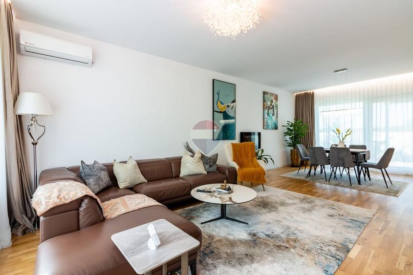 Casă individuală cu 5 camere cu Teren 452 Mp în Corbeanca