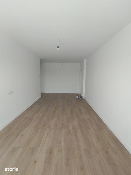 Apartament cu 2 camere în Baza 3