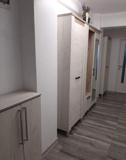 Apartament cu 2 camere decomandat în Micești