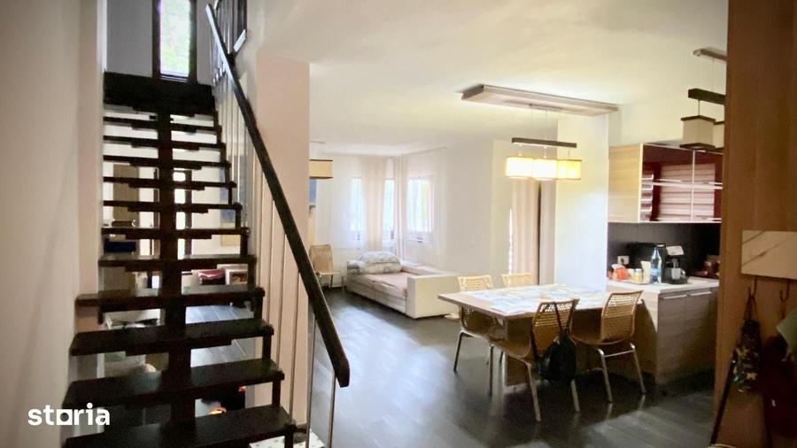 Apartament cu 3 camere în Calea Dumbrăvii