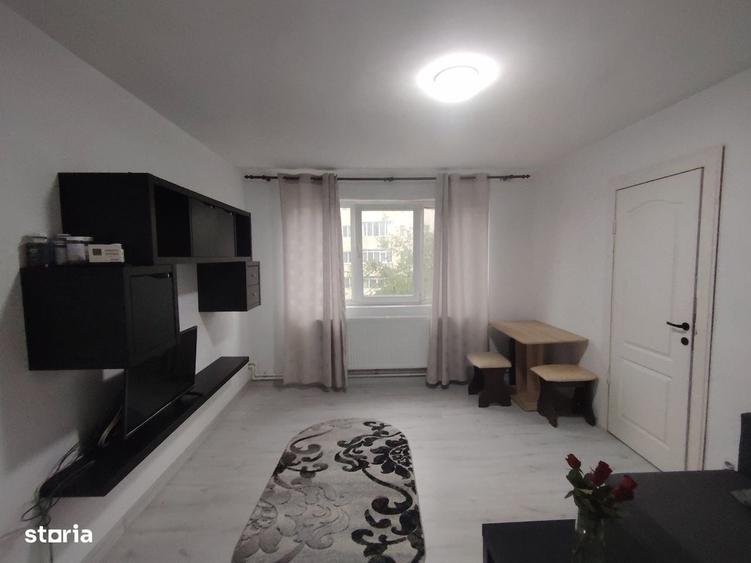 Apartament cu 2 camere semidecomandat în Central