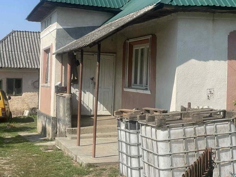 Casă cu 3 camere în Săliște