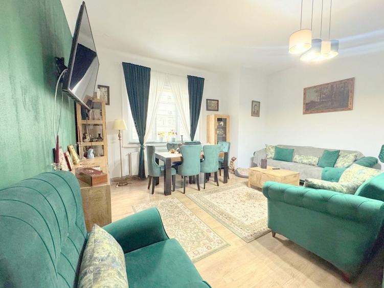 Apartament cu 2 camere decomandat, mobilat în Ultracentral
