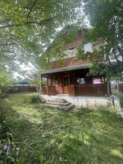 Casă cu 2 camere cu Teren 250 Mp în Band