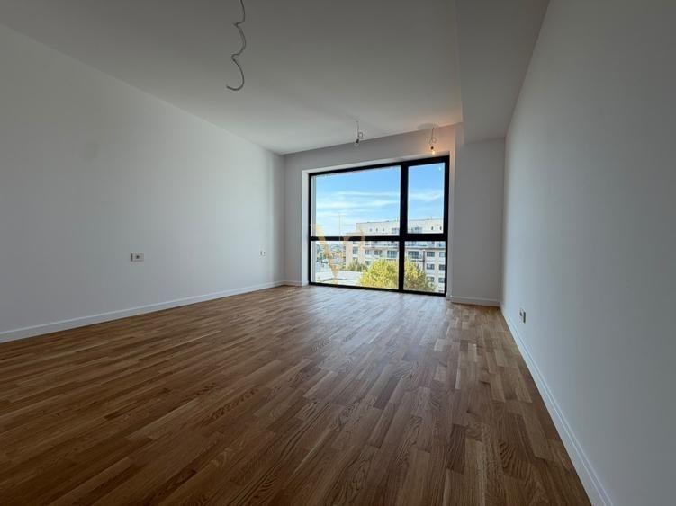 Apartament cu 3 camere decomandat în Pipera