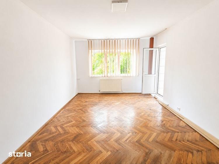 3 camere CRAIOVEI langa scoala nr 11, etaj 2, decomandat - 1