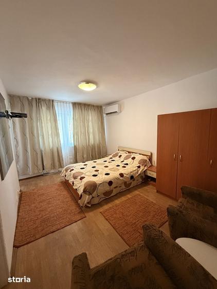 Garsonieră în Brazda lui Novac