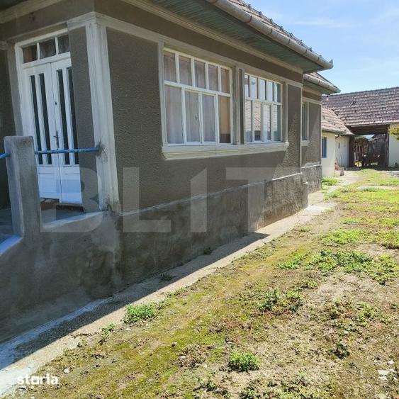 Casă cu 4 camere cu Teren 1300 Mp în Mihalț