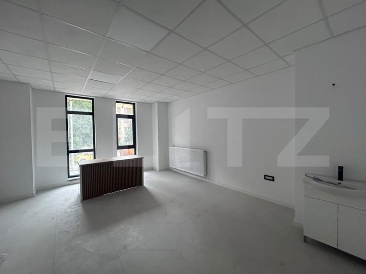 Spatiu comercial, 439 mp, pretabil clinica medicala, vad str - 5