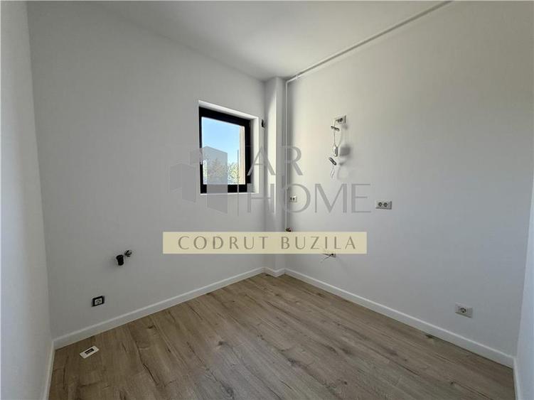 Apartament cu 3 camere decomandat în Albert