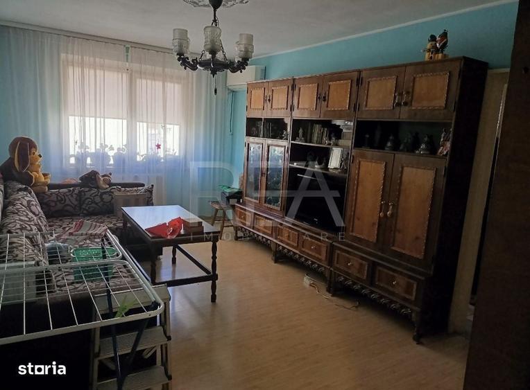 Apartament cu 4 camere decomandat în Crângași