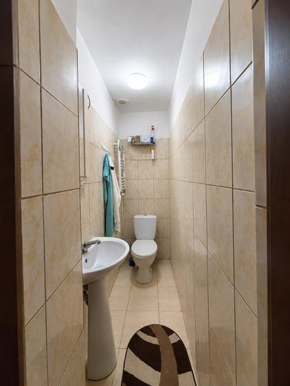 Apartament cu 4 camere în P-ța Reșița