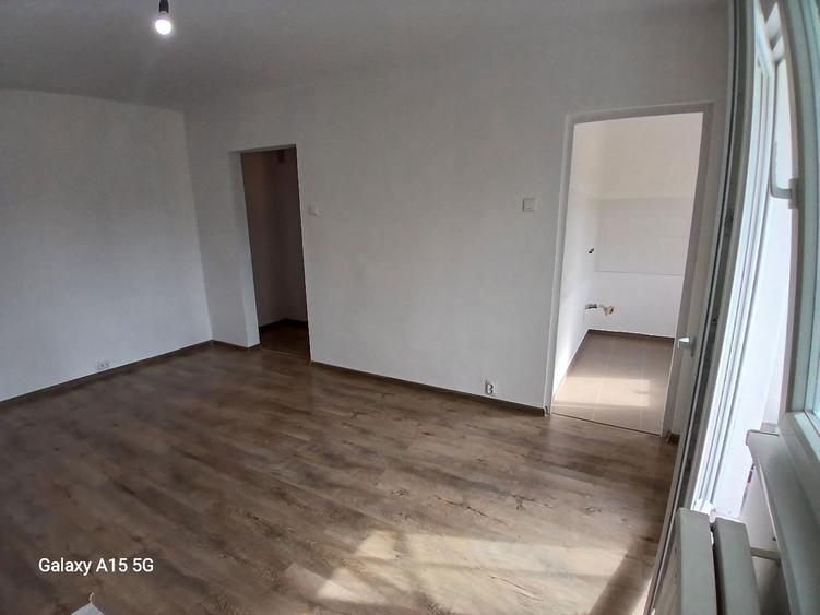 Garsonieră semidecomandată în Dosu Bricii