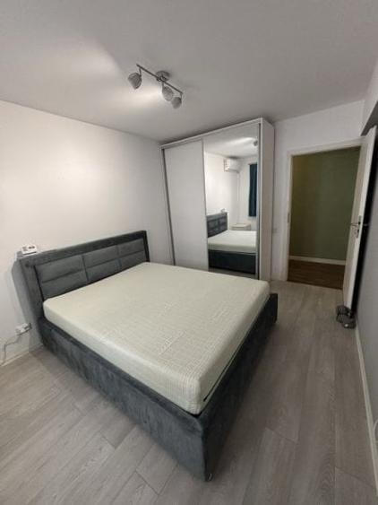 Închiriere Apartament 3 camere Berceni - 1