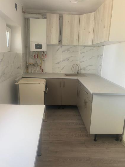 Apartament 2 camere decomandat, zona FALEZA NORD - 8