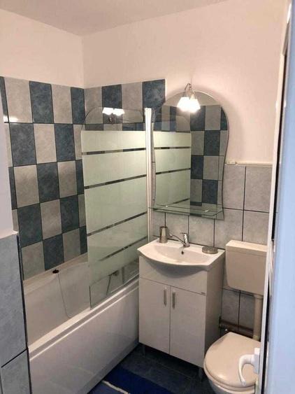 Garsonieră decomandată în Central