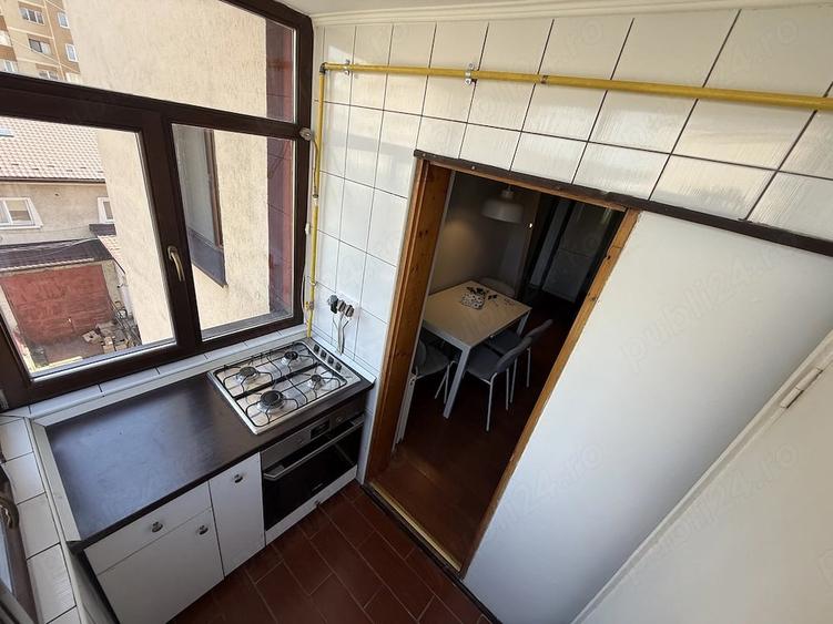 Apartament cu 2 camere decomandat în Central