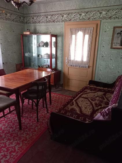 Casă cu 5 camere cu Teren 1750 Mp în Central