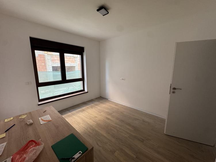 Apartament cu 2 camere decomandat în Giroc
