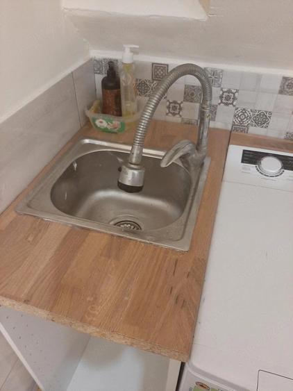 Garsonieră decomandată în Lahovari