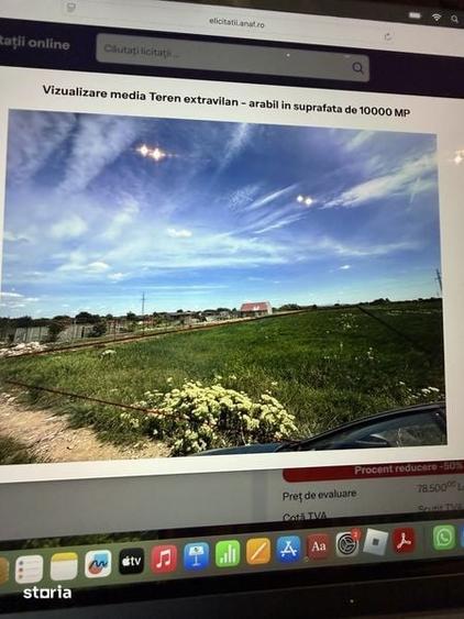 Teren de 10000 mp, în Nord