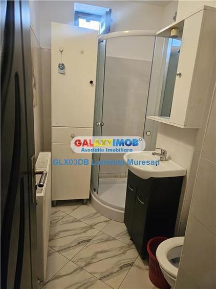 Apartament cu 2 camere semidecomandat, mobilat în Micro 6