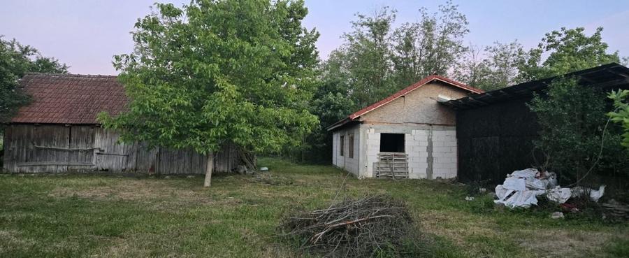 Casă individuală cu 2 camere cu Canalizare în Budieni