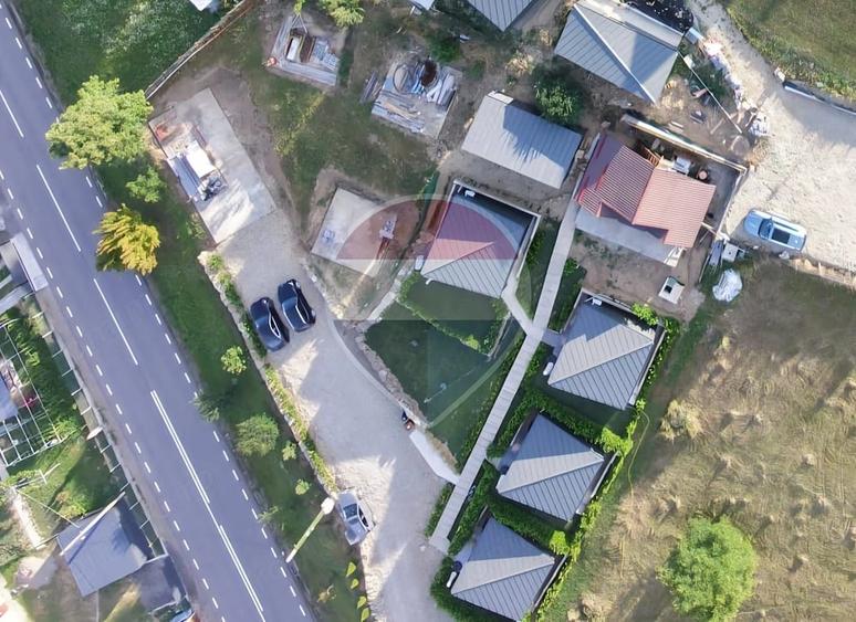 Casă cu Teren 2365 Mp în Buhalnița