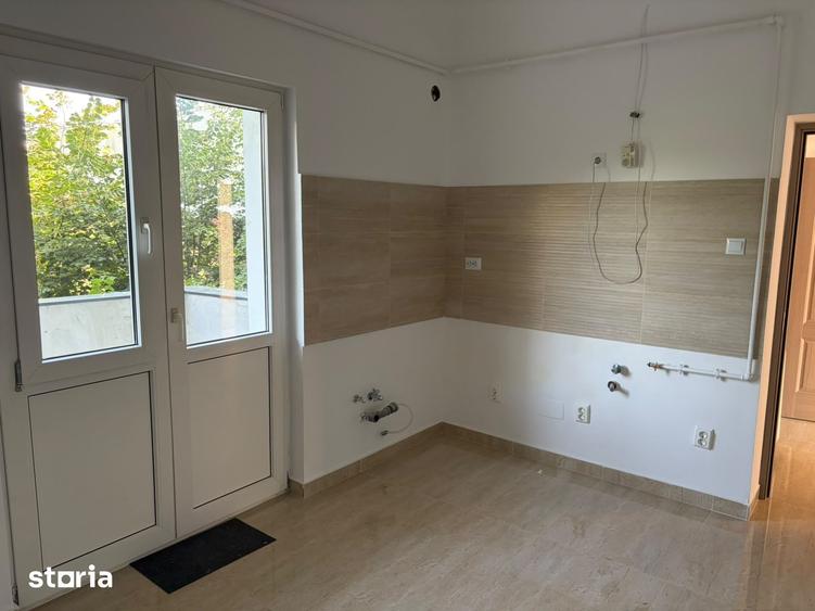 Apartament cu 3 camere decomandat în Mărăști