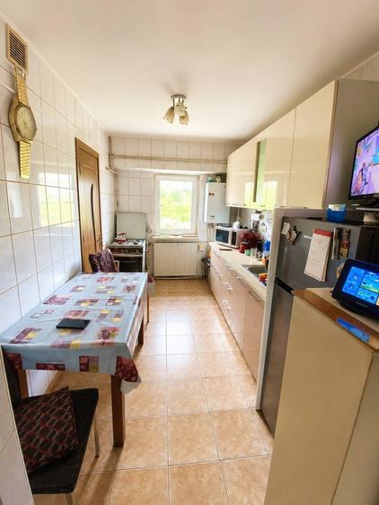 Apartament cu 2 camere decomandat în Iris