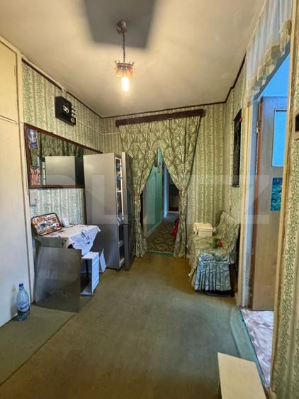 Apartament cu 3 camere decomandat, mobilat în Mărgeanului